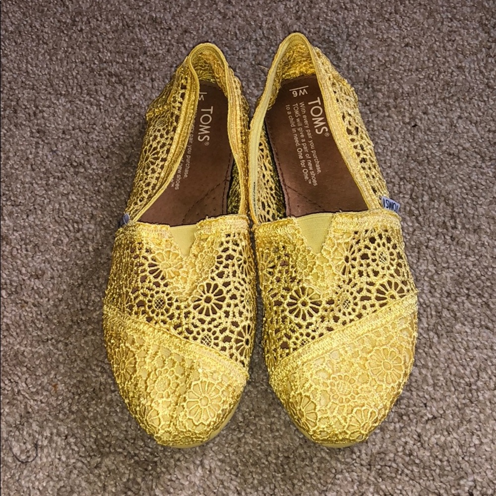 Toms